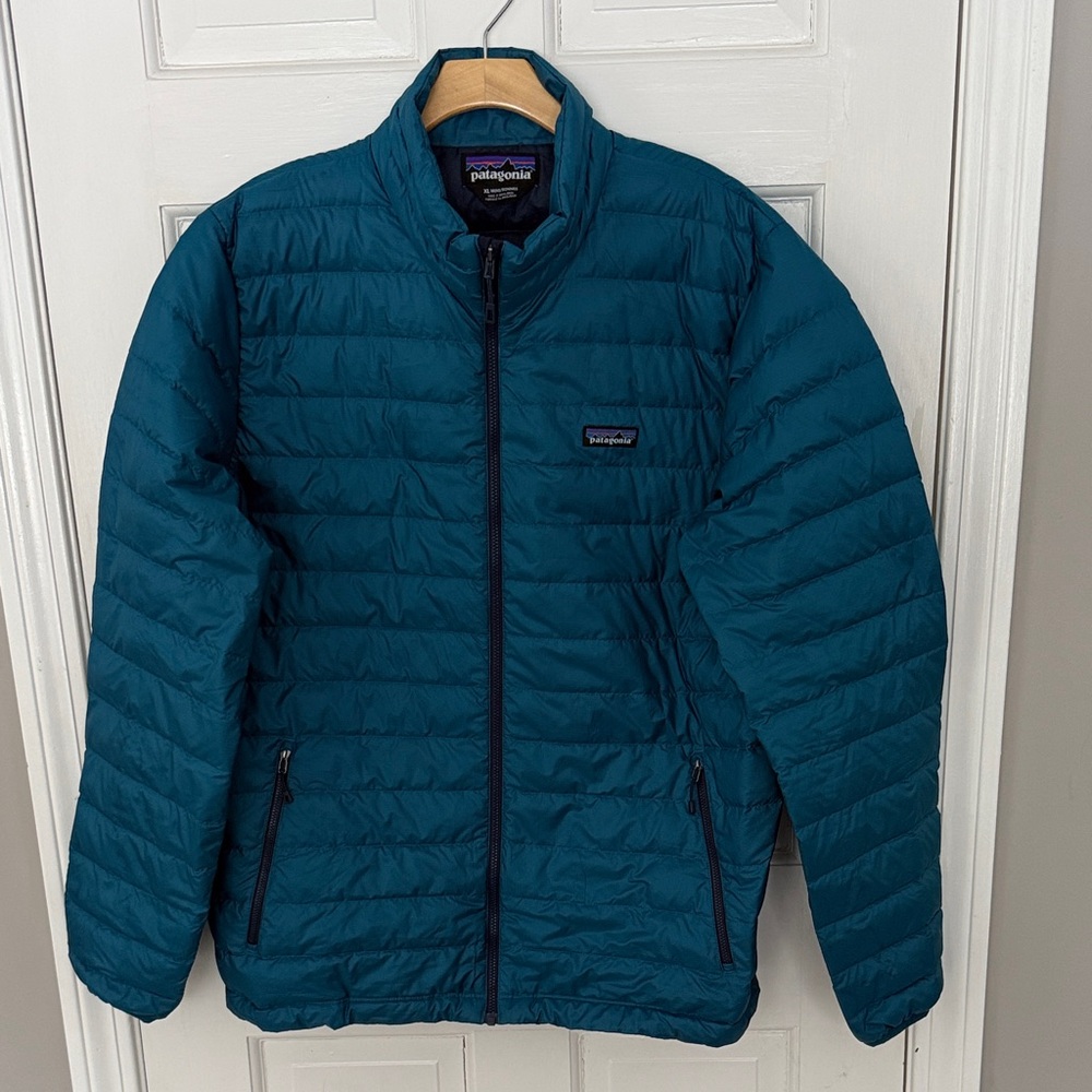 Patagonia Men's XL Teal Down Sweater